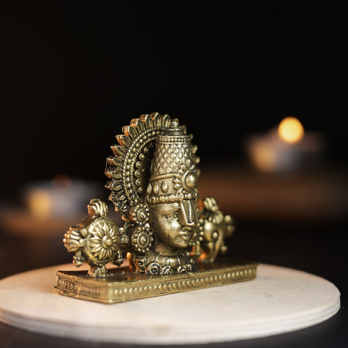 Bhimonee Decor 150 gm Balaji Face Panchloha Idol | Size 5 × 6 × 2.5 CM | Handcrafted Tirupati Balaji Divine Face for Home & Temple Décor