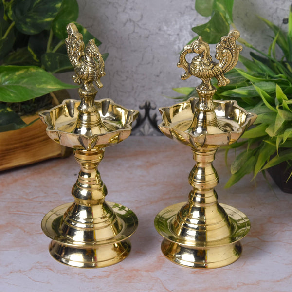 Bhimonee Decor  Pure Brass Udupi Diya with 7 Wicks – Heavy Murga Design, 4 Inches, Pack of 1 Pair