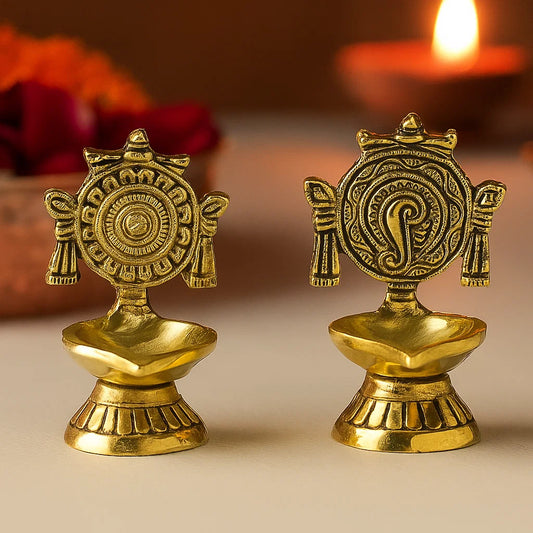 Printology Wood Bhi-mo-nee Decor Pure Brass Shanku Chakra Table Diya/Deep/Deepak for Pooja/Puja/Mandir/ Diwali Festival Decoration, Pair