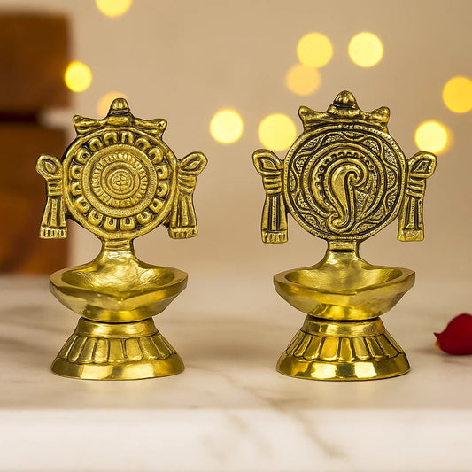 Printology Modern Centre Pure Brass Shanku Chakra Table Diya/Deep/Deepak for Pooja/Puja/Mandir/Diwali/Festival Decoration, Pair